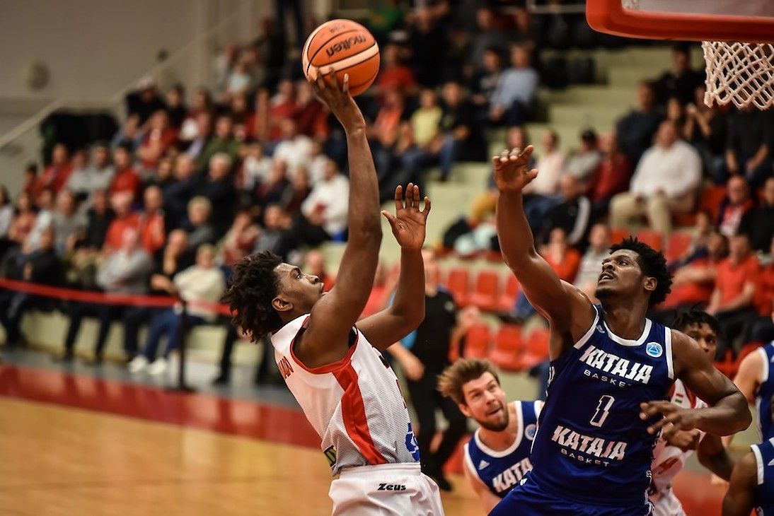 Olaszországból érkezett Székesfehérvárra az új igazolás, az amerikai center